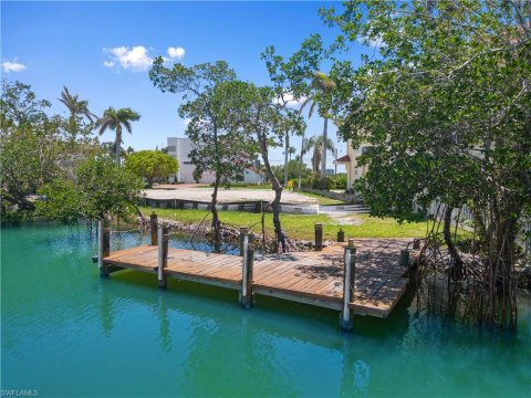 Carolands Bonita Springs Real Estate