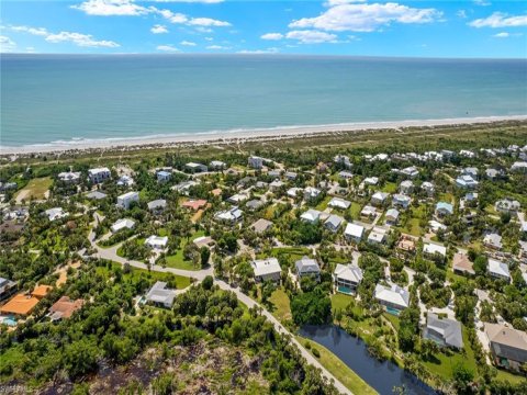 Chateaux Sur Mer Unrec Sanibel Florida Homes for Sale