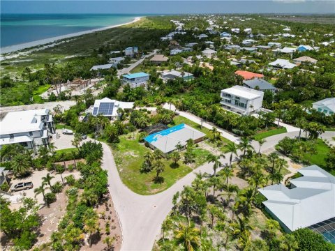 Chateaux Sur Mer Unrec Sanibel Florida Real Estate