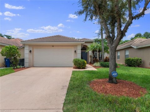 Colonial Oaks Estero Real Estate