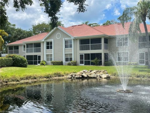 Crescent Lake Naples Florida Condos for Sale