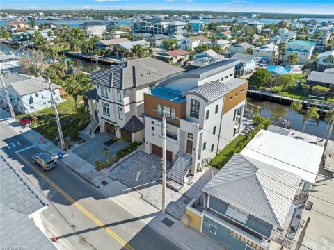 Crescent Park Addition Fort Myers Beach Real Estate