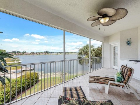 Crown Pointe Naples Florida Real Estate