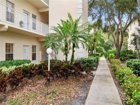 Cypress Glen Naples Florida Condos for Sale