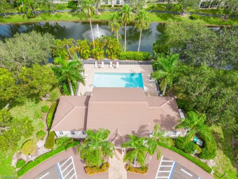 Diamond Lake Naples Florida Real Estate