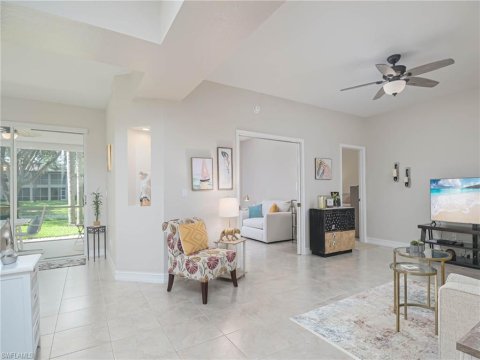 Diamond Lake Naples Real Estate