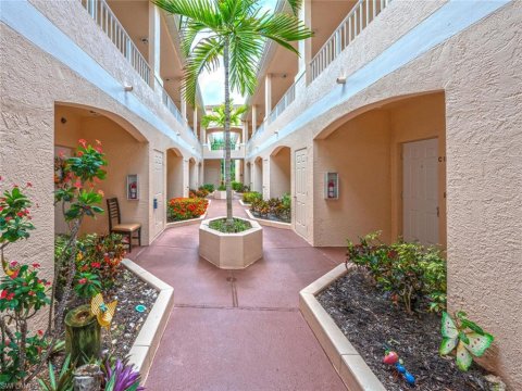 Forest Lakes Naples Florida Condos for Sale