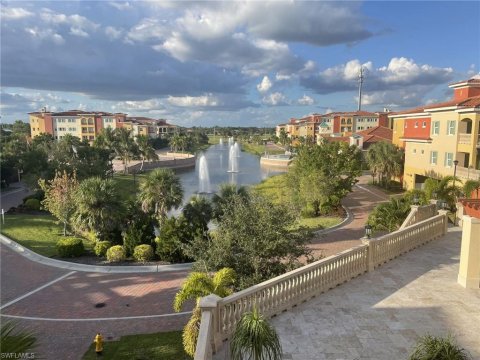 Genova Estero Real Estate