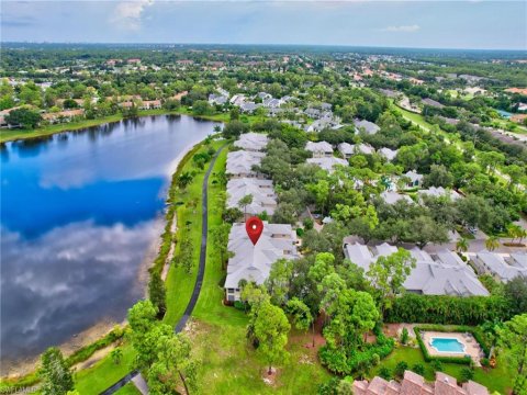 Kings Lake Naples Florida Condos for Sale