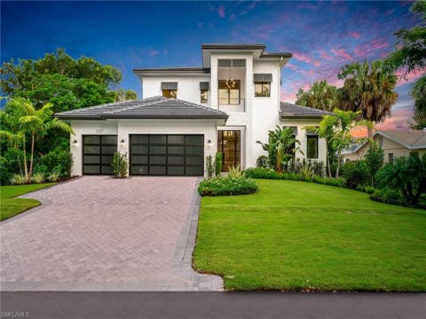 Lake Park Naples Florida Homes for Sale