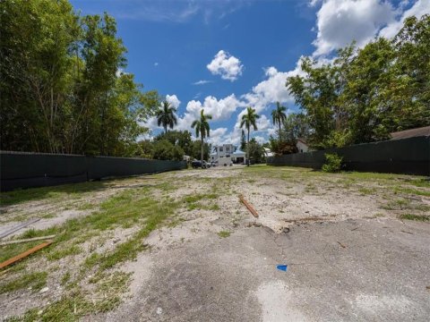 Lake Park Naples Florida Land for Sale