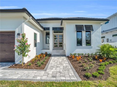 Lake Park Naples Florida Real Estate