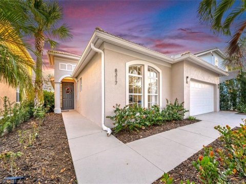 Laurel Lakes Naples Florida Real Estate