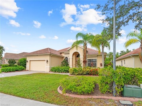 Madison Park Naples Real Estate