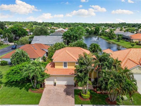 Moon Lake Naples Florida Homes for Sale