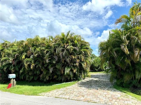 Myrtle Cove Acres Naples Florida Real Estate