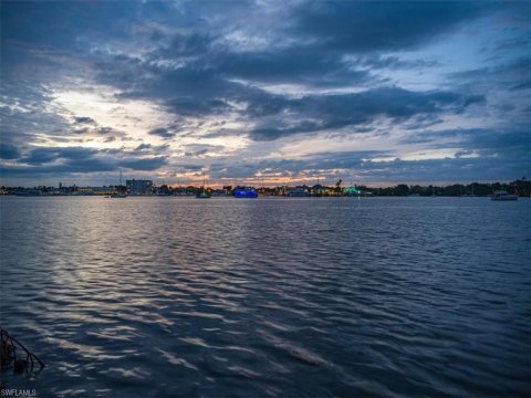 Oyster Bay Naples Florida Condos for Sale