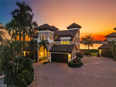 Oyster Bay Naples Real Estate