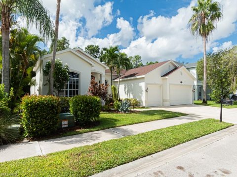 Pebblebrooke Lakes Naples Florida Homes for Sale