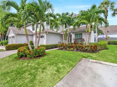 Pelican Ridge Naples Real Estate