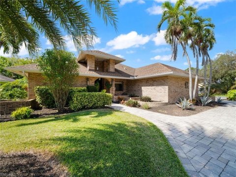 Pinewoods Naples Florida Homes for Sale