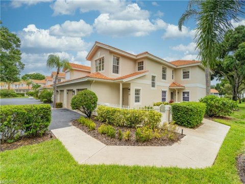 Pipers Grove Naples Real Estate