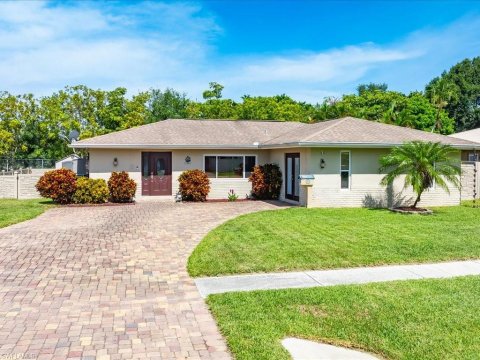 Poinciana Village Real Estate