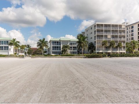 Privateer Of Ft Myers Beach Fort Myers Beach Real Estate