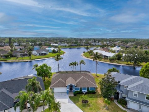 Queens Park Naples Real Estate