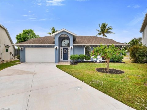 Queens Park Naples Real Estate