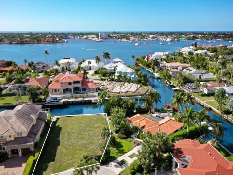 Royal Harbor Naples Florida Real Estate