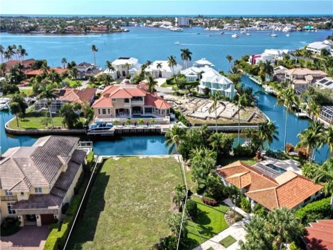 Royal Harbor Naples Florida Real Estate