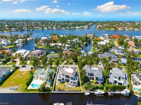 Royal Harbor Naples Real Estate