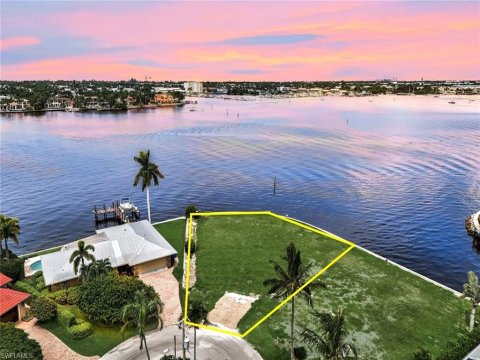 Royal Harbor Naples Real Estate