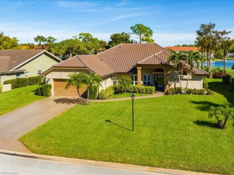 Royal Wood Naples Florida Homes for Sale