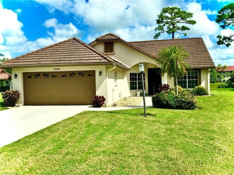 Royal Wood Naples Florida Homes for Sale