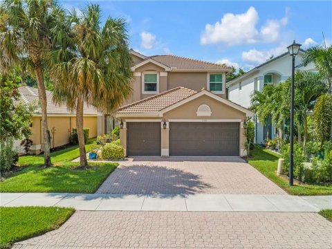 Saturnia Lakes Naples Florida Real Estate