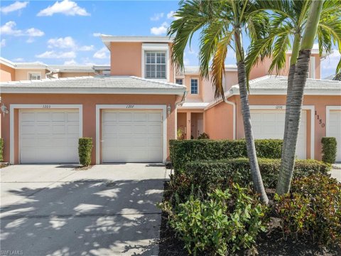 Sterling Oaks Naples Florida Condos for Sale