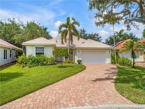 Sterling Oaks Naples Real Estate