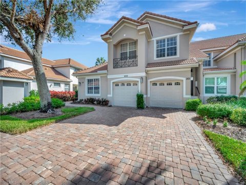 Stonebridge Naples Florida Condos for Sale