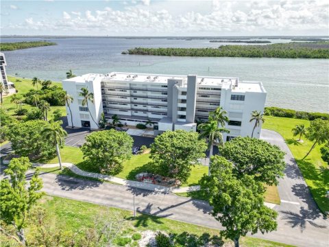 The Palms Of Bay Beach Fort Myers Beach Real Estate