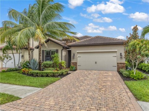 Tuscany Pointe Naples Florida Homes for Sale