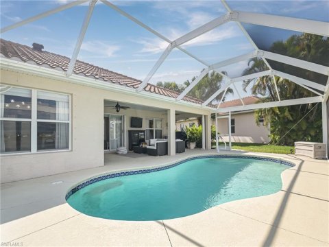 Valencia Lakes Naples Florida Homes for Sale