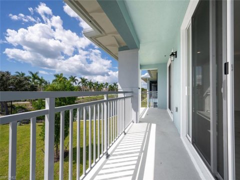 Villa Mar Bonita Beach Real Estate