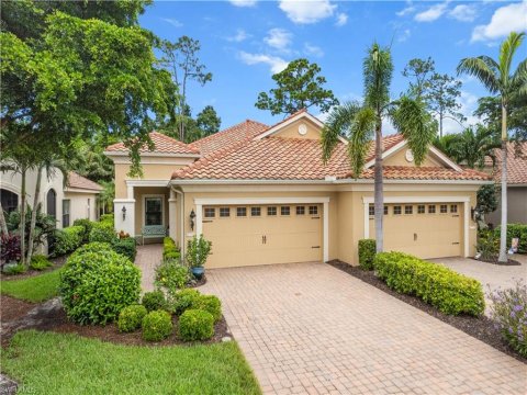 Villa Palmeras Estero Florida Homes for Sale