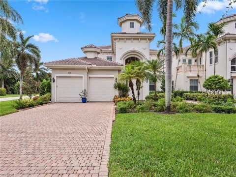 Vineyards Naples Florida Condos for Sale