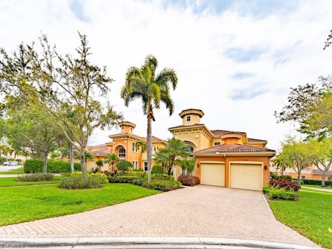 Vineyards Naples Florida Real Estate