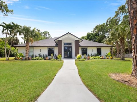 Weber Woods Naples Florida Real Estate