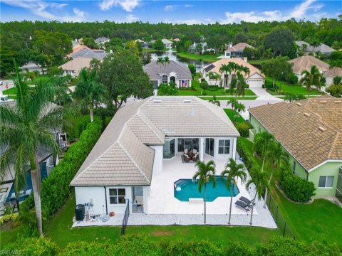 Wilshire Lakes Naples Florida Homes for Sale