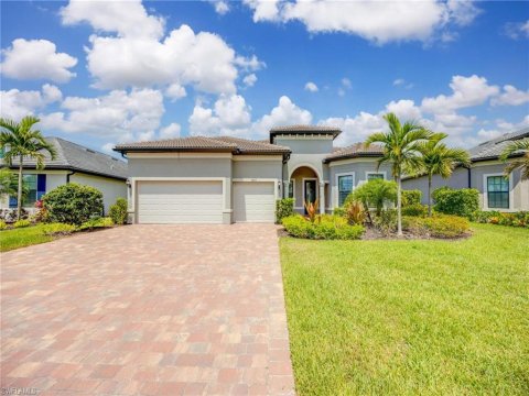 Winding Cypress Naples Florida Homes for Sale